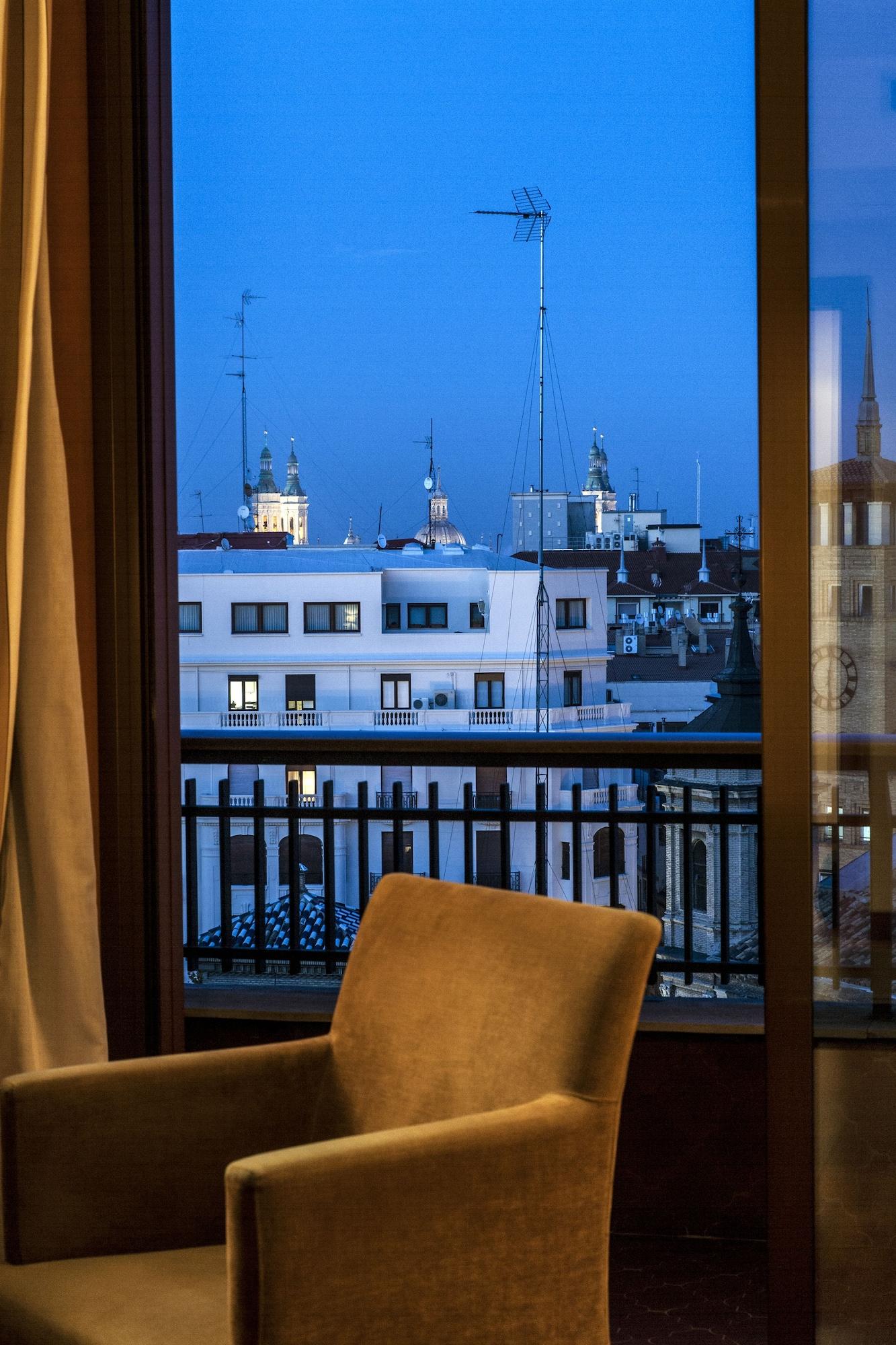 Zenit Don Yo Hotel Zaragoza Bagian luar foto
